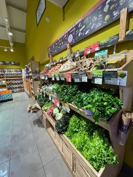 318-biocoop-magasin-bio-marseille-castellane-salade-fruit-legume-saison-local.webp